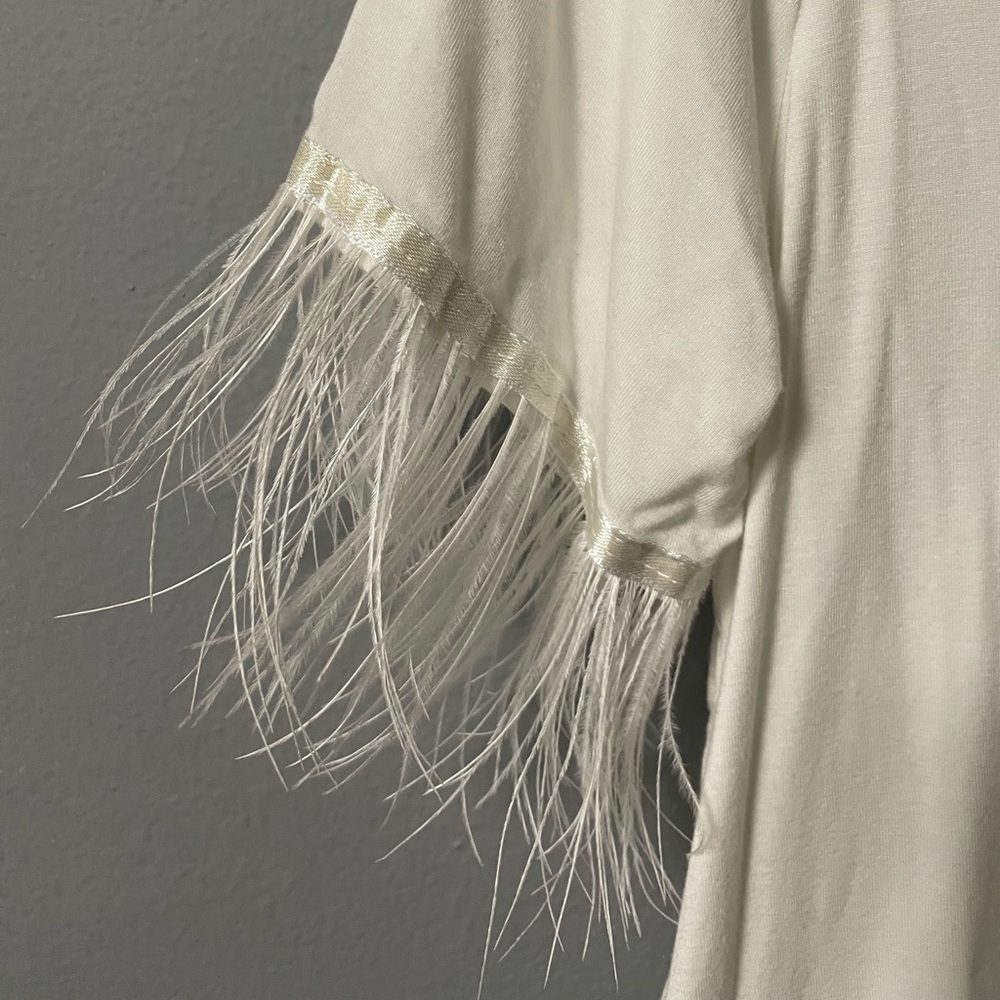 If She Loves ostrich trim short sleeves white shirt. Size Medium - Picture 3 of 6